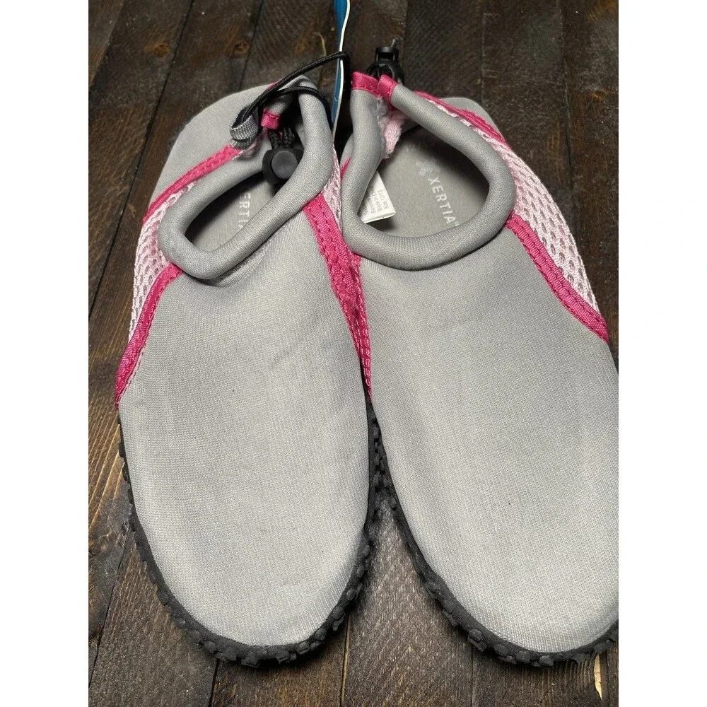 XERTIA Youth Girls Size 12/13 Water Shoes Aqua Socks Pool Beach Swim Grey Pink
